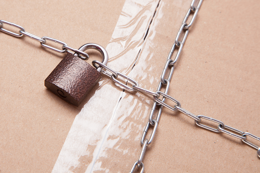 5 Signs Your Multifamily Building Is Falling Victim to Package Theft