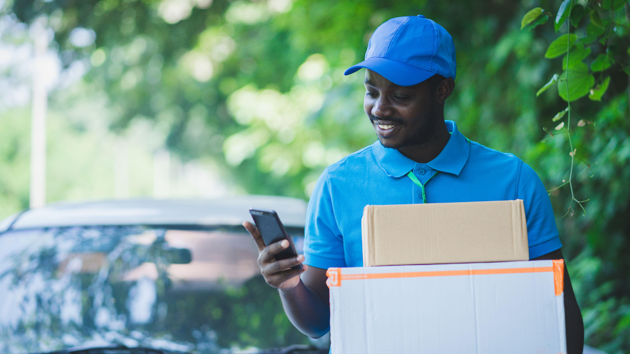 The Role of Smart Lockers in Automated Last-Mile Delivery