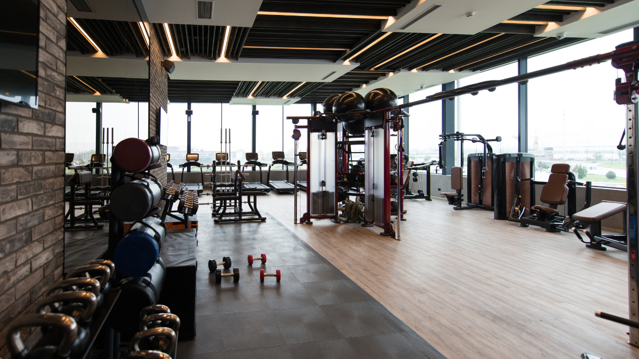 How Fitness Centres Can Use Smart Lockers to Enhance Customer Experience 